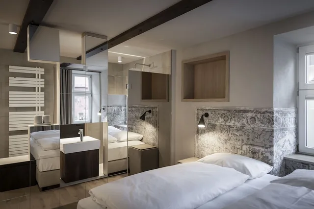 غرفة سوبيريور بسرير كوين، HOTEL & SPA Goldene Rose 1/4