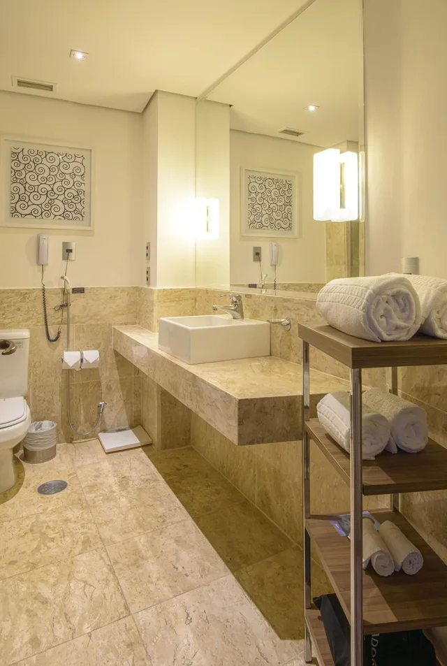 Royal, Suite, Radisson Hotel Alphaville 2/3