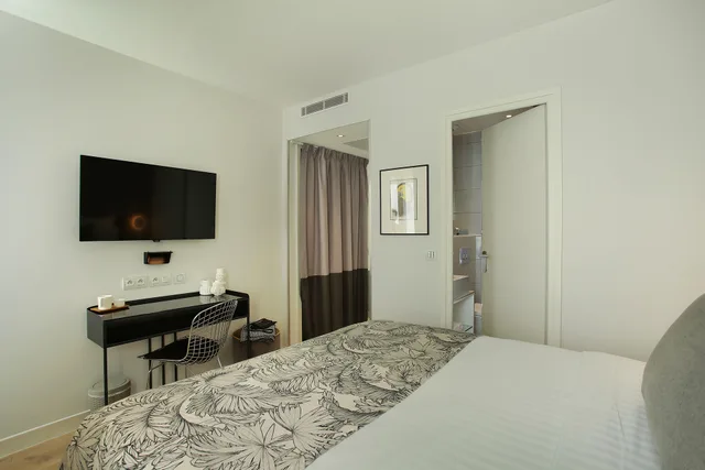غرفة قياسية بسرير مزدوج، Le Basile Hotel 4/5