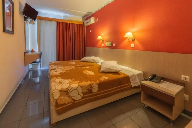 غرفة بسريرين منفصلين، Dimitris Paritsa Hotel 1/5