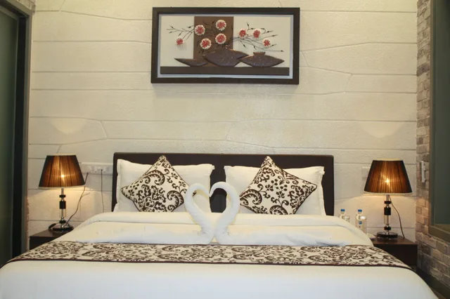 Executive, King Bed, Tribecca Select 4/9