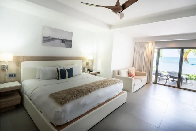 Studio, Suite, King Bed, Ocean Front, Hodges Bay Resort & Spa, an HQ Luxury Resort & Residences 6/10