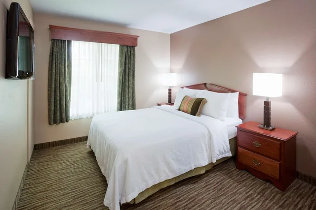 Suite, King Bed, Hot Tub, GrandStay Residential Suites - Eau Claire 1/7