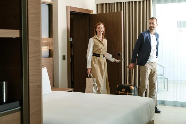 Regency, Suite, King Bed, Balcony، Hyatt Regency Malta 6/7