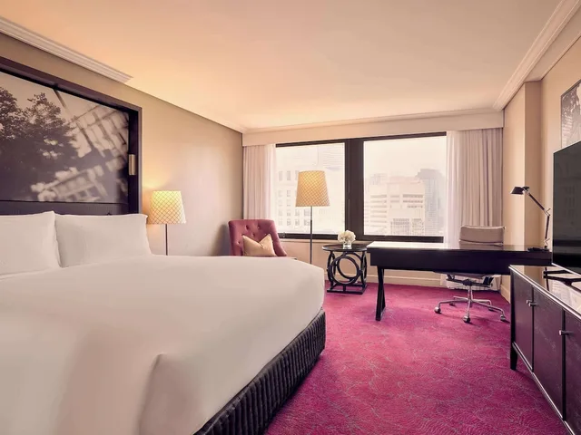 غرفة فاخرة بسرير كينج في طابق مرتفع، SOFITEL BRISBANE CENTRAL 1/6