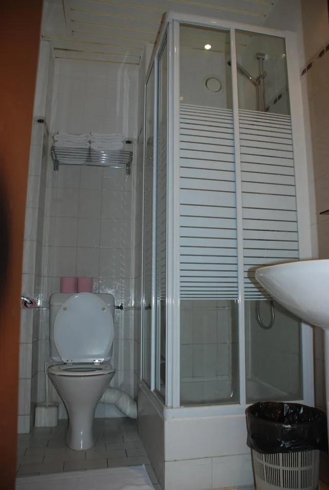 غرفة رباعية، RESIDENCE DE LA TOUR 7/10