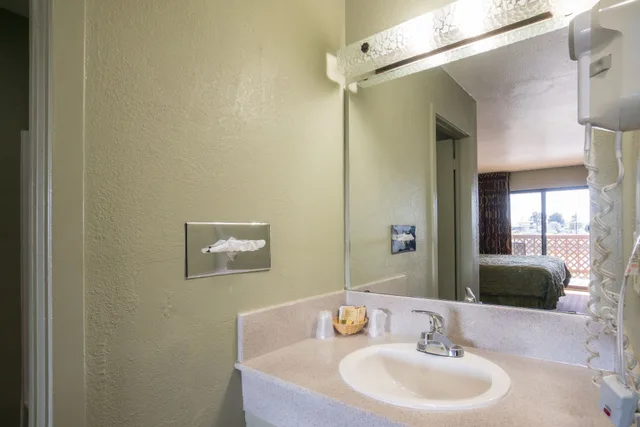 غرفة قياسية بسرير كينج بإطلالة، Ocean Gate Inn 8/10