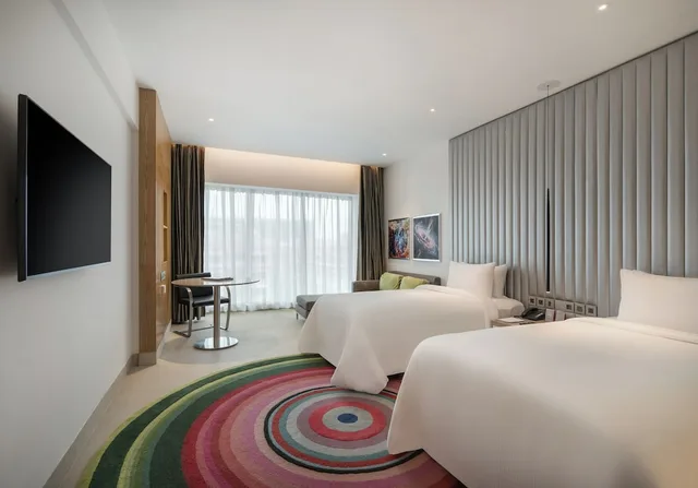 Silver، Avasa Hotels 5/8