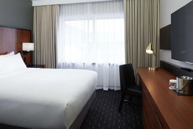 Room, King Bed, Queen Bed, Doubletree by Hilton Montreal Airport 1/3
