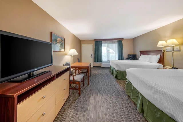 غرفة قياسية بسريرين مزدوجين، Best Western La Posada Motel 6/10