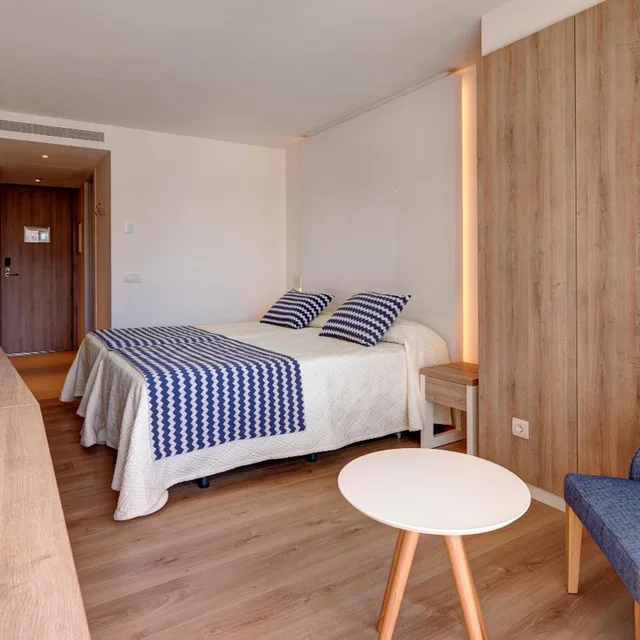 Room, Double Bed, Pool or Sea View، Hipotels Bahia Cala Millor - Adults Only 4/6