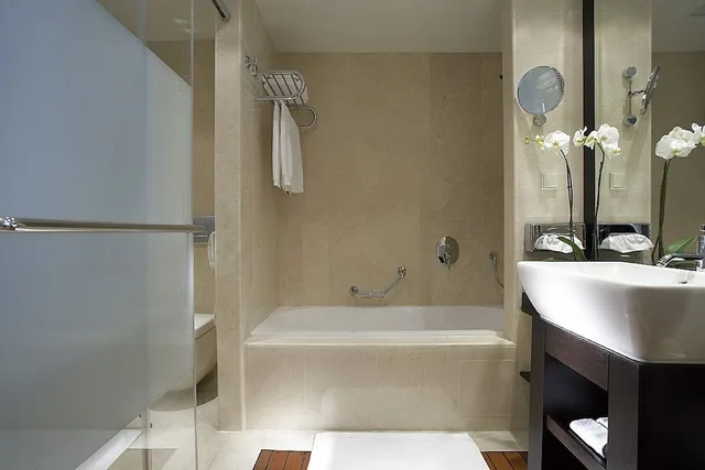 Comfort, King Bed, Atrium View، Daios Luxury Living Hotel 5/10