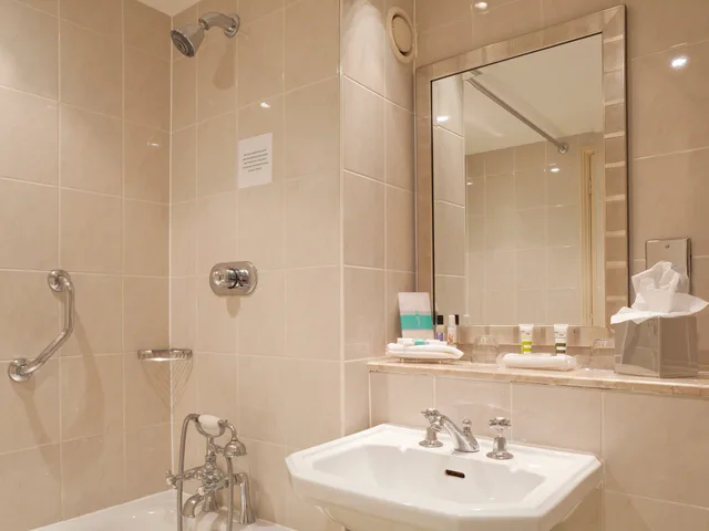غرفة كلاسيكية مزدوجة، Sunday London Staines-upon-Thames Heathrow T5 4/4