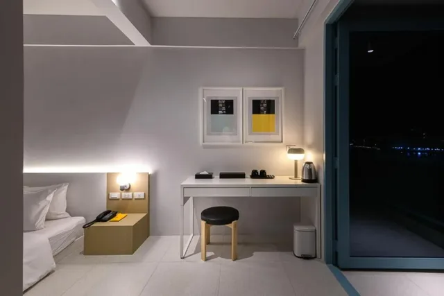 Riverfront Deluxe Room، Mowa Bangkok 1/4