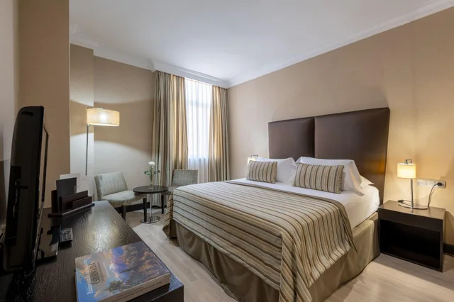 غرفة عائلية رباعية، Hotel Saray 6/10
