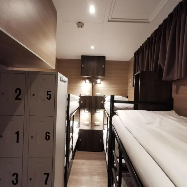 سكن مشترك مختلط بثمانية أسرّة، Hotel Mevlana 1/3
