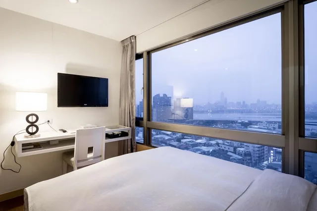 Room, Double Bed, River View, We Meet Taipei Hotel 6/10