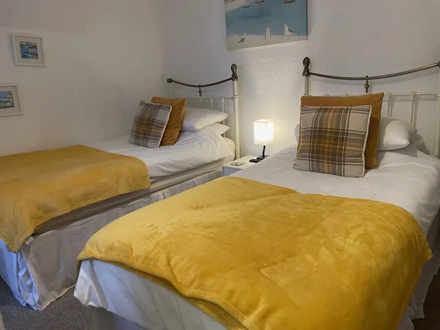 غرفة قياسية بسريرين منفصلين، Bella Vista - Guest house 5/10