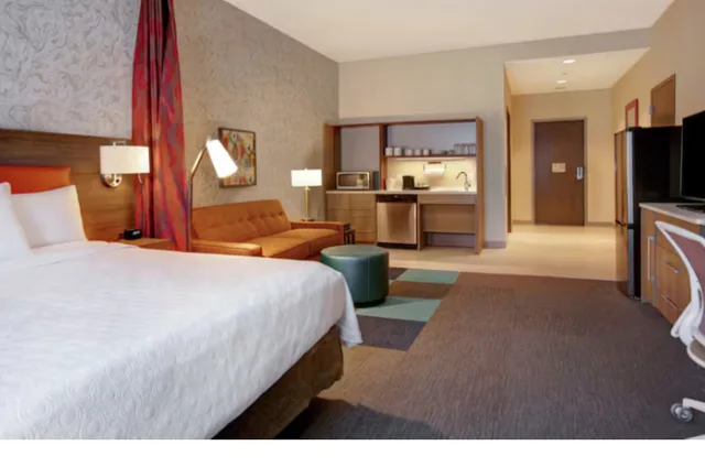 Suite, King Bed, Home2 Suites By Hilton Charlotte Uptown Nc 1/1