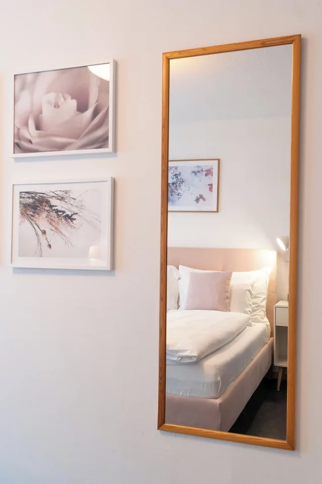 شقة بسريرين كوين بغرفتي نوم مع أريكة، La Belle Vue Boutique Hotel And Cafe 2/2