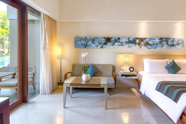 غرفة ديلوكس بسرير كينج بإطلالة على الحديقة بشرفة، Courtyard By Marriott Bali Nusa Dua Resort 7/10