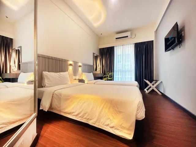 غرفة بسريرين منفصلين بإطلالة على المدينة، The Elopura Hotel 1/3
