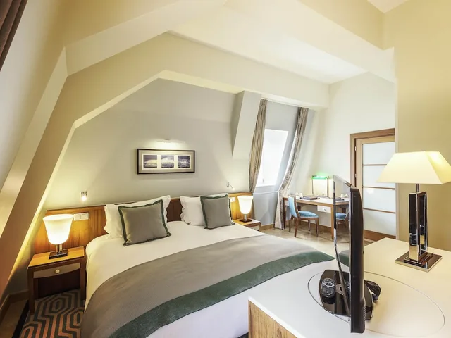 Classic, Queen Bed, Park Side, Attic، Sofitel Grand Sopot 2/10