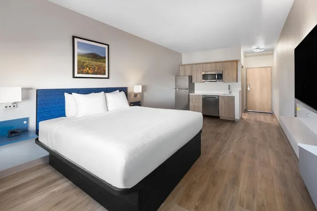 Suite, King Bed, Microtel Inn & Suites by Wyndham Tooele 1/3