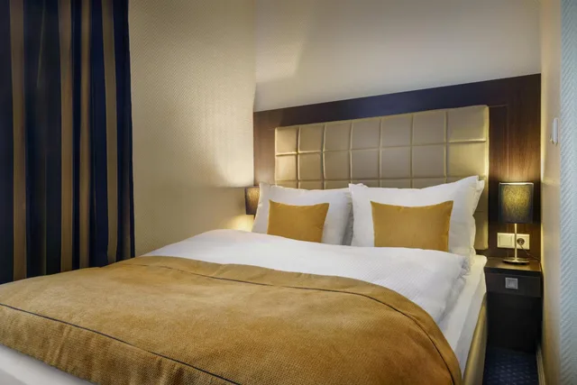 غرفة صغيرة بسرير مزدوج، Hotel Continental Hamburg 1/1