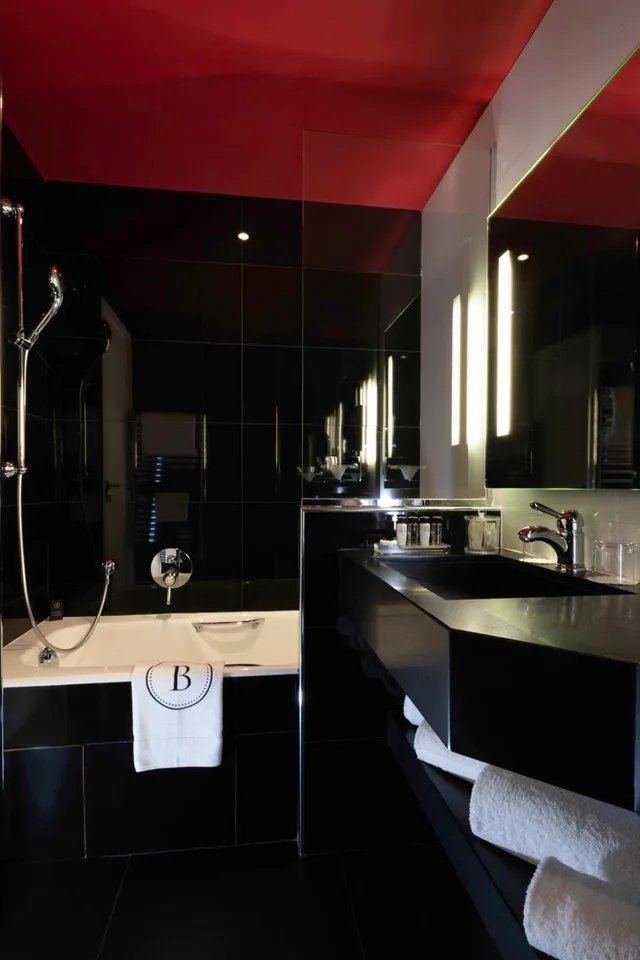 Imperial Suite، Le Belmont Paris 3/3