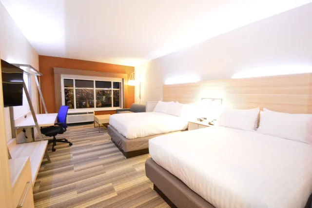 Suite, 2 Queen Beds, Sofa, Accessible, HOLIDAY INN EXPRESS & SUITES TOLEDO SOUTH - PERRYSBURG 1/3