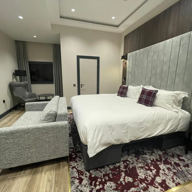 Executive, Tynecastle Park Hotel 3/7