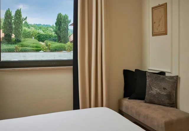 غرفة مزدوجة كلاسيكية، Fonteverde Thermal Spa Resort, Tuscany 4/6