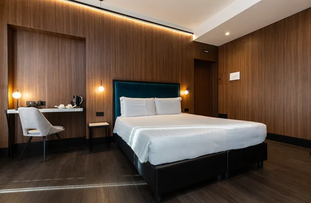 Superior Double, Hotel Trevi Collection 4/8