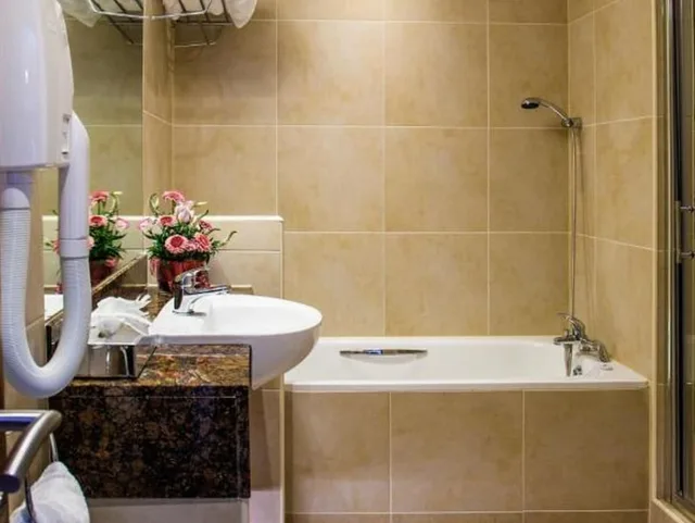 Superior, Family, 1 Double and 3 Single Beds، Riverside Park Hotel And Leisure Club 4/4