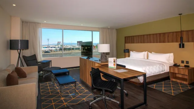 غرفة بريميوم بسرير كينج لذوي الإعاقة، Holiday Inn San Luis Potosi-Quijote 2/3
