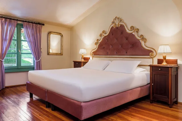 فيلا ديلوكس بسرير مزدوج وسرير فردي بإطلالة على المتنزه، Boutique Hotel Villa Sostaga 1/9