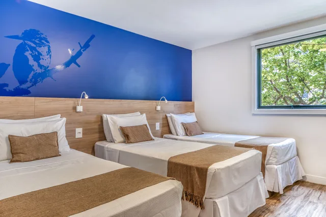 غرفة ثلاثية بثلاثة أسرّة، CAIS DA PRAIA HOTEL 1/3