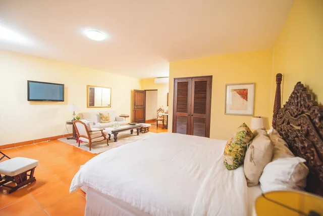 جناح جونيور بسرير كينج، Hotel Los Portales 1/2
