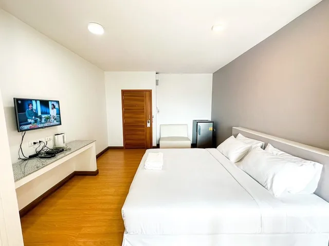 غرفة ديلوكس بسرير كينج، The Island Resort 1/10