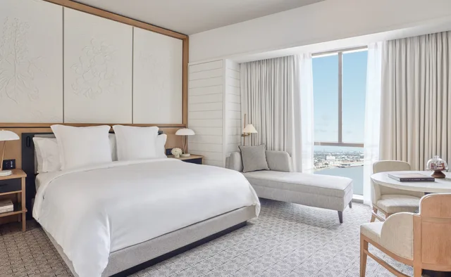 غرفة بريميير بسرير كينج بإطلالة على النهر، Four Seasons Hotel New Orleans 1/4
