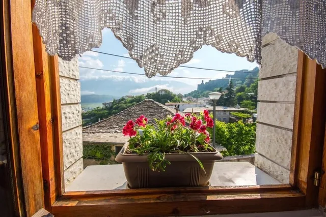 Bed and Breakfast Kotoni، جيروكاسترا 32/35