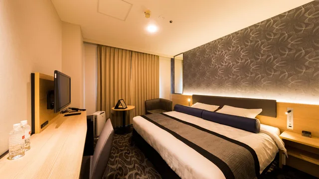 Superior, Double Bed, Night View، Shin-Osaka Esaka Tokyu REI Hotel 1/1