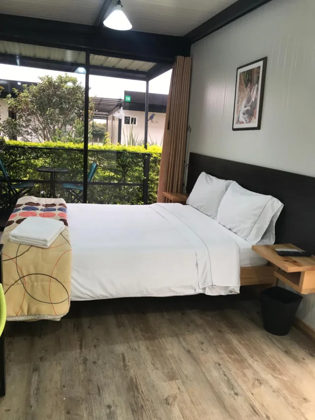 غرفة بسرير مزدوج بحمام خاص، Hotel & Golf Isak 2/6