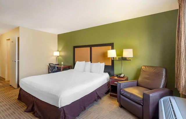 استوديو بسرير كينج، Extended Stay America Chicago- Woodfield Mall-Convention Ctr 2/3