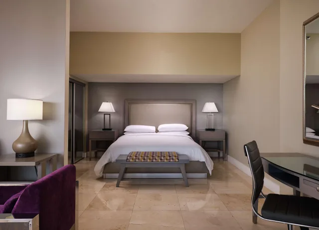 Room, Double Bed, Bay View، Doubletree By Hilton Grand Hotel Biscayne Bay 3/3