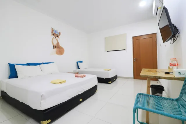 Junior Family Room, Locus Rooms by ZUZU 1/9