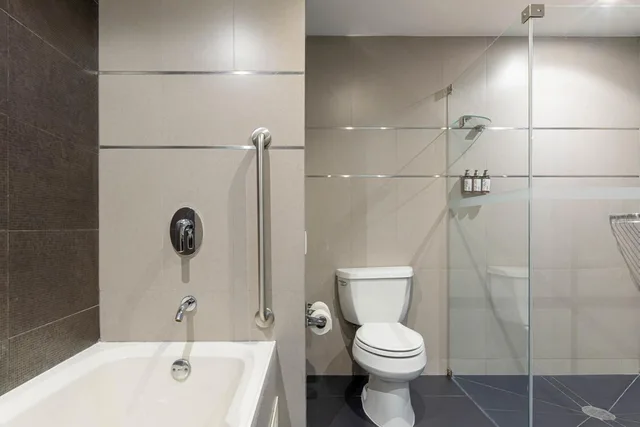 غرفة بريميوم بسرير كوين بإطلالة على المدينة، Crowne Plaza Lima 3/9