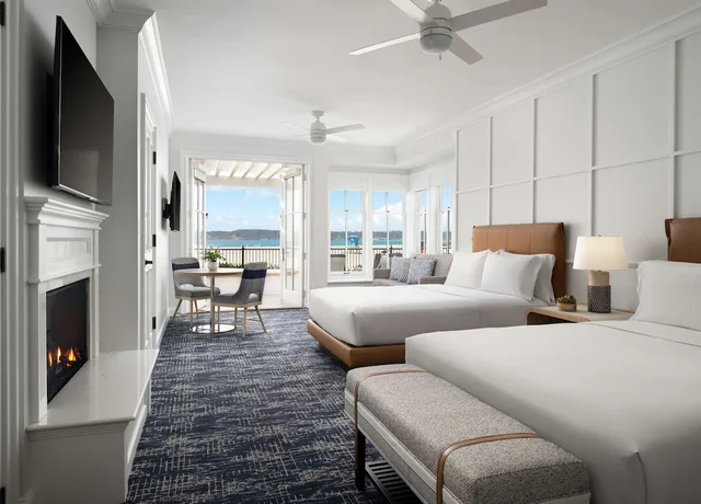 3 Bedrooms, Fireside, Cottage, 2 King Beds, 2 Queen Beds, Beach Front، Beach Village at The Del, LXR Hotels & Resorts 1/6