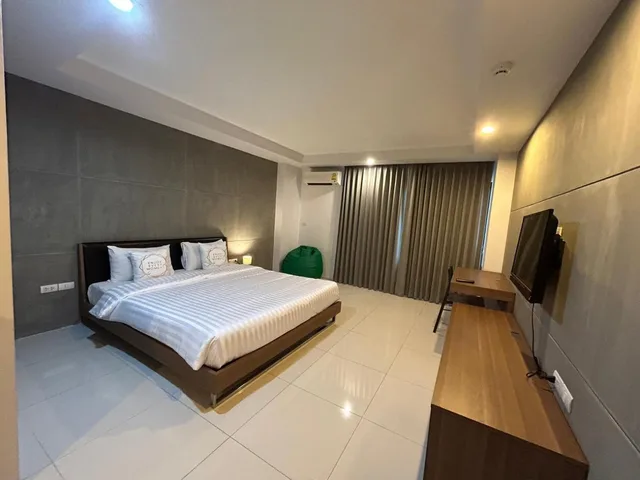 غرفة قياسية بسرير كينج، Grand Ever 9 Hotel 1/3